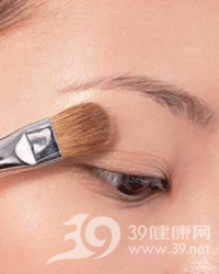 内双眼美眉的化妆技巧 内双眼美眉的化妆技巧