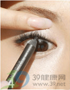 化妆师的隐形眼线化妆攻略