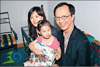 伏明霞三度怀孕 梁锦松送过亿豪宅谢爱妻 伏明霞三度怀孕 梁锦松送过亿豪宅谢爱妻