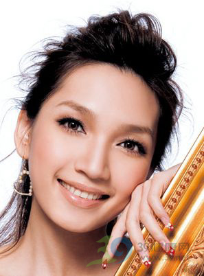 认清发质 选用适合你的护发方 认清发质 选用适合你的护发方