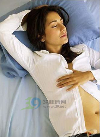 丰胸后 胸部保健是重点