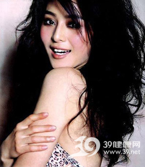 闪亮秀发如何而来 闪亮秀发如何而来