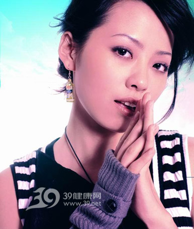 头发失去亮泽 如何补救? 头发失去亮泽 如何补救?