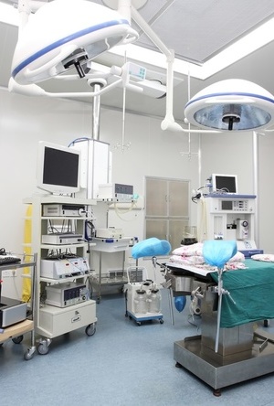 公司买月饼送客户 打开8盒月饼6个是空盒(图) 公司买月饼送客户 打开8盒月饼6个是空盒(图)