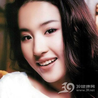 不同年龄保湿重点有异 不同年龄保湿重点有异