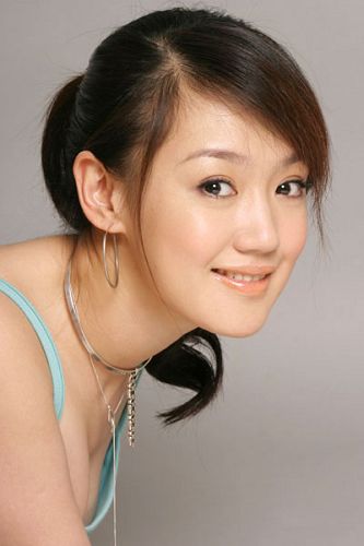 薛佳凝回应三鹿事件:代言非奶粉愿意捐助患儿 薛佳凝回应三鹿事件:代言非奶粉愿意捐助患儿