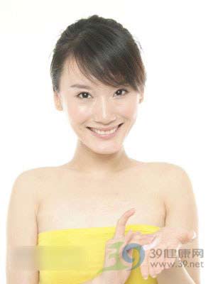 空调让肌肤脱水一公升