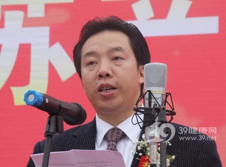 丰都县县长黄长武