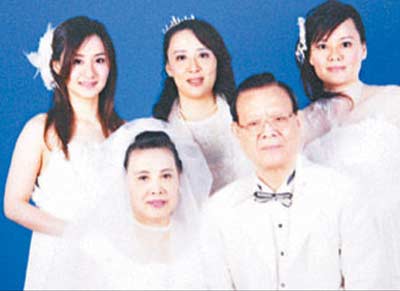 陈德容父病逝急诊室痛哭崩溃 陈德容父病逝急诊室痛哭崩溃