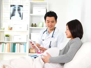 女孩患怪病可持续发笑超2小时 最长达7小时(图) 女孩患怪病可持续发笑超2小时 最长达7小时(图)