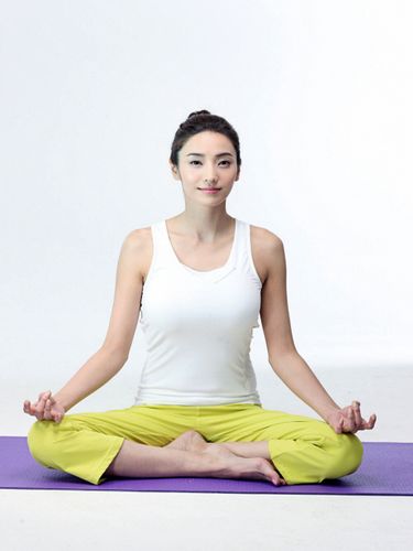 产后瑜伽 甩掉赘肉做辣妈 产后瑜伽 甩掉赘肉做辣妈