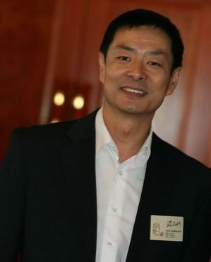 濮存昕：卫生部门国家机关应率先录艾滋病感染者