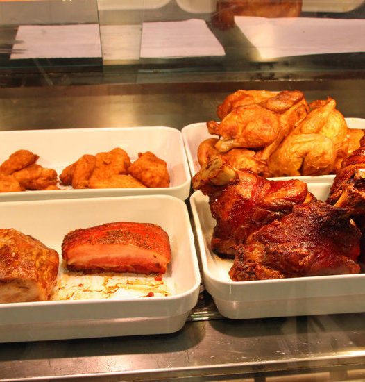 中餐饭店厨房成染色工厂 一滴色素造常见三黄鸡(图)