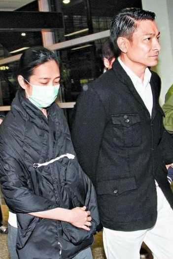 传朱丽倩待产 刘德华在马来西亚买安胎房 传朱丽倩待产 刘德华在马来西亚买安胎房