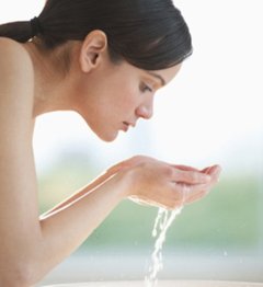 给手护肤 夏季越来越给力 给手护肤 夏季越来越给力