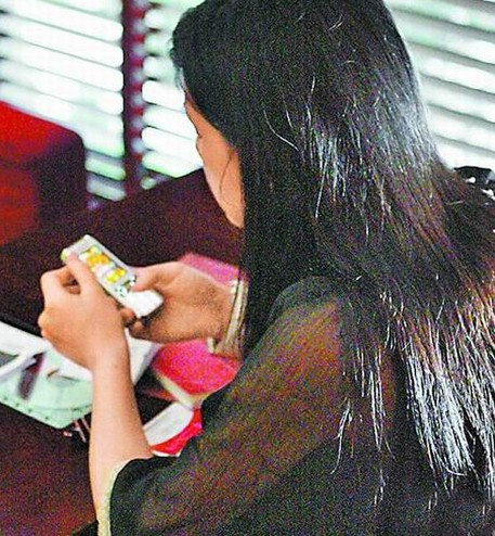 台艺人做爱性虐女友 按摩棒插尿道助兴辩“认错洞”(组图) 台艺人做爱性虐女友 按摩棒插尿道助兴辩“认错洞”(组图)