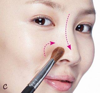 彩妆三步骤让鼻子变小变立体