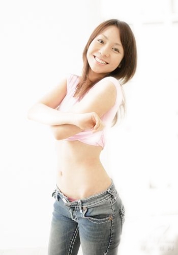 简单3式 为牛仔裤女打造完美翘臀 简单3式 为牛仔裤女打造完美翘臀