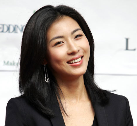 中韩女明星教你如何隐形毛孔 中韩女明星教你如何隐形毛孔