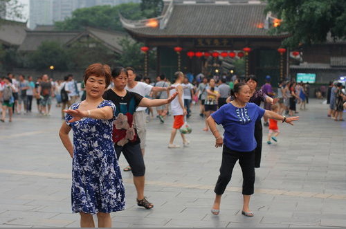 50吨“地沟油”流往昆明 5名嫌疑人被抓(图) 50吨“地沟油”流往昆明 5名嫌疑人被抓(图)