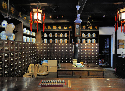 黑作坊用工业化学物漂白豆芽 长期食用或引癌变 黑作坊用工业化学物漂白豆芽 长期食用或引癌变