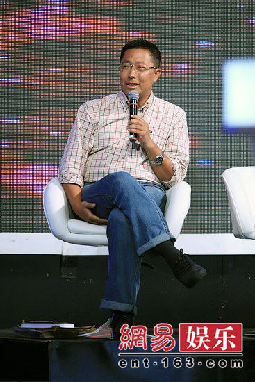 李阳谈家暴称结婚只为实验 金星斥其缺乏教养 李阳谈家暴称结婚只为实验 金星斥其缺乏教养