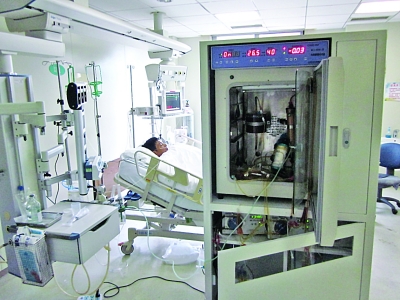 南京病危病人跨血型肝移植获成功 全国尚属首例 南京病危病人跨血型肝移植获成功 全国尚属首例