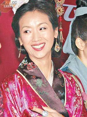 吴倩莲不声不响育有两岁儿子 风采依旧全场惊讶 吴倩莲不声不响育有两岁儿子 风采依旧全场惊讶