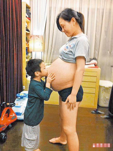 歌手彭佳慧台湾剖腹产下双胞胎女儿 歌手彭佳慧台湾剖腹产下双胞胎女儿