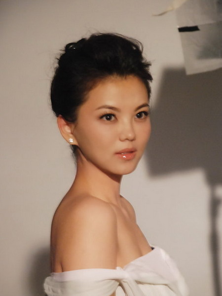 李湘美爆了！两年减肥成功回到18岁身材_减肥