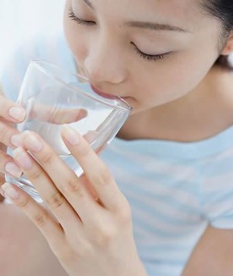 24小时排毒法 瘦身减重轻盈一整天 24小时排毒法 瘦身减重轻盈一整天