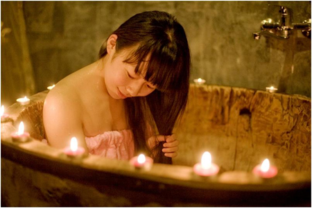 芳香疗法帮白领治失眠又养颜_美容