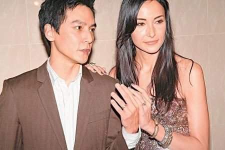 港媒曝Lisa S怀龙年宝宝 吴彦祖停工半年陪产 港媒曝Lisa S怀龙年宝宝 吴彦祖停工半年陪产