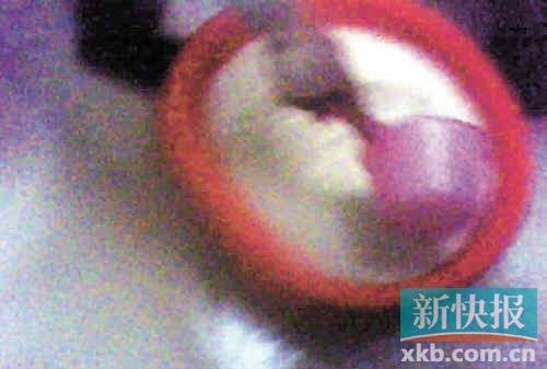 卧底大塘烧鹅:恶臭鸡油涂米蒸出“香饭” 卧底大塘烧鹅:恶臭鸡油涂米蒸出“香饭”