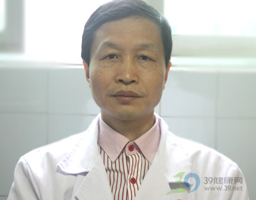 专访南方医院胡志奇教授：10年毁20万张脸过分夸大 整形维权重在防范_整形