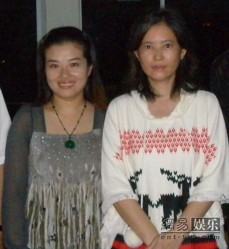 蓝洁瑛满头白发暴瘦20斤 捞氧气珠当父母拜祭 蓝洁瑛满头白发暴瘦20斤 捞氧气珠当父母拜祭