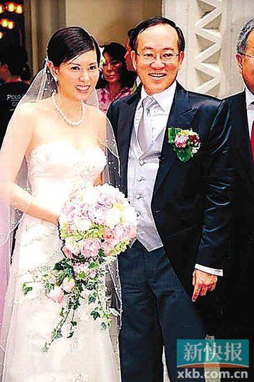 传罗慧娟放弃治疗静养新加坡 丈夫伴在身旁 传罗慧娟放弃治疗静养新加坡 丈夫伴在身旁