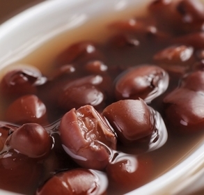 丰胸食谱:桂圆红枣汤