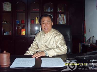 李育强简介