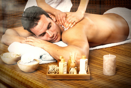 《当代生物学》:人与类人猿最后的共同祖先也会笑