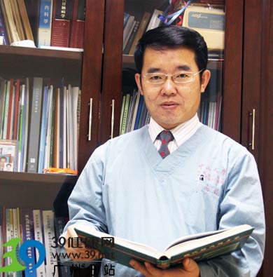 专访中山六院消化内科李初俊主任:警惕溃疡恶化 防范溃疡癌变
