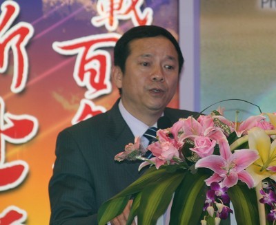 徐国雄 净利润增长低20辞职
