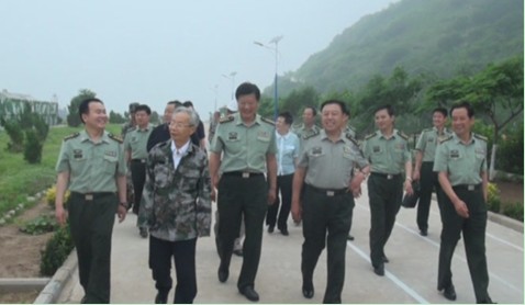 王彦峰理事长一行考察海上卫生船