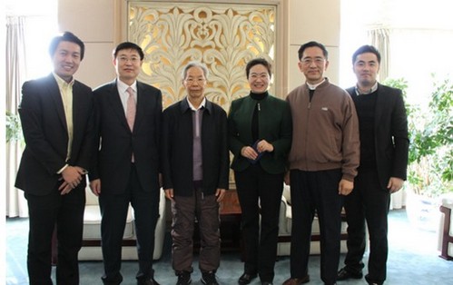 王彦峰理事长会见大连市委常委、副市长曹爱华一行