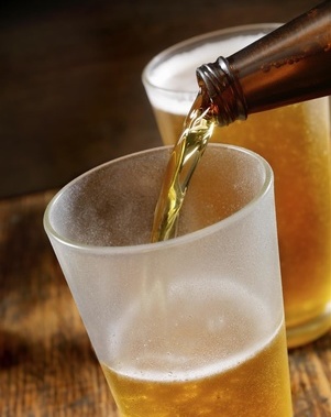 高热量宵夜:啤酒