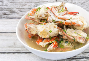 芦荟减肥食谱:西红柿拌芦荟