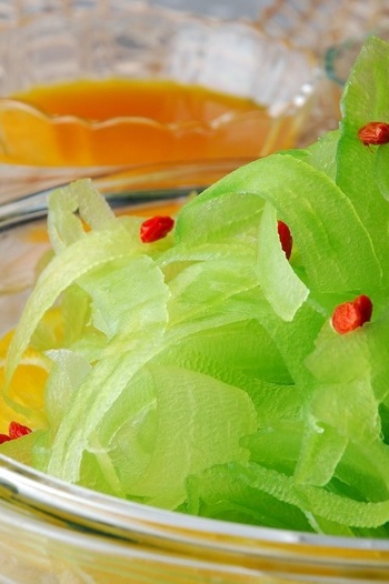 芦荟减肥食谱:苹果炖芦荟