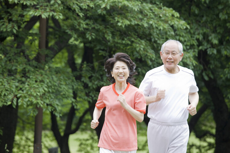 闀挎湡璧拌矾鏈夊埄浜庡仴搴峰悧锛熸彁閱掞細杩囦簡60宀佺殑鑰佷汉锛屽缓璁仛濂�5浠朵簨