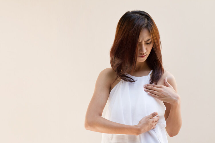 有这几个症状的女人，基本上都有乳腺增生！别说你没有